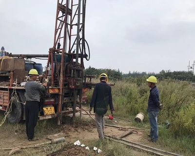開封市住建局深入建設(shè)工程勘察外業(yè)一線 現(xiàn)場(chǎng)指導(dǎo)質(zhì)量安全工作